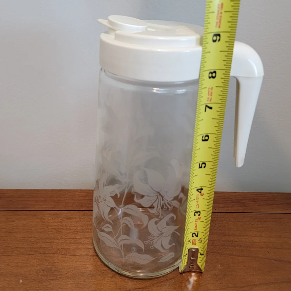Tang White Honeysuckle Etched Floral Glass Decanter Pitcher‎ Anchor & Hocking